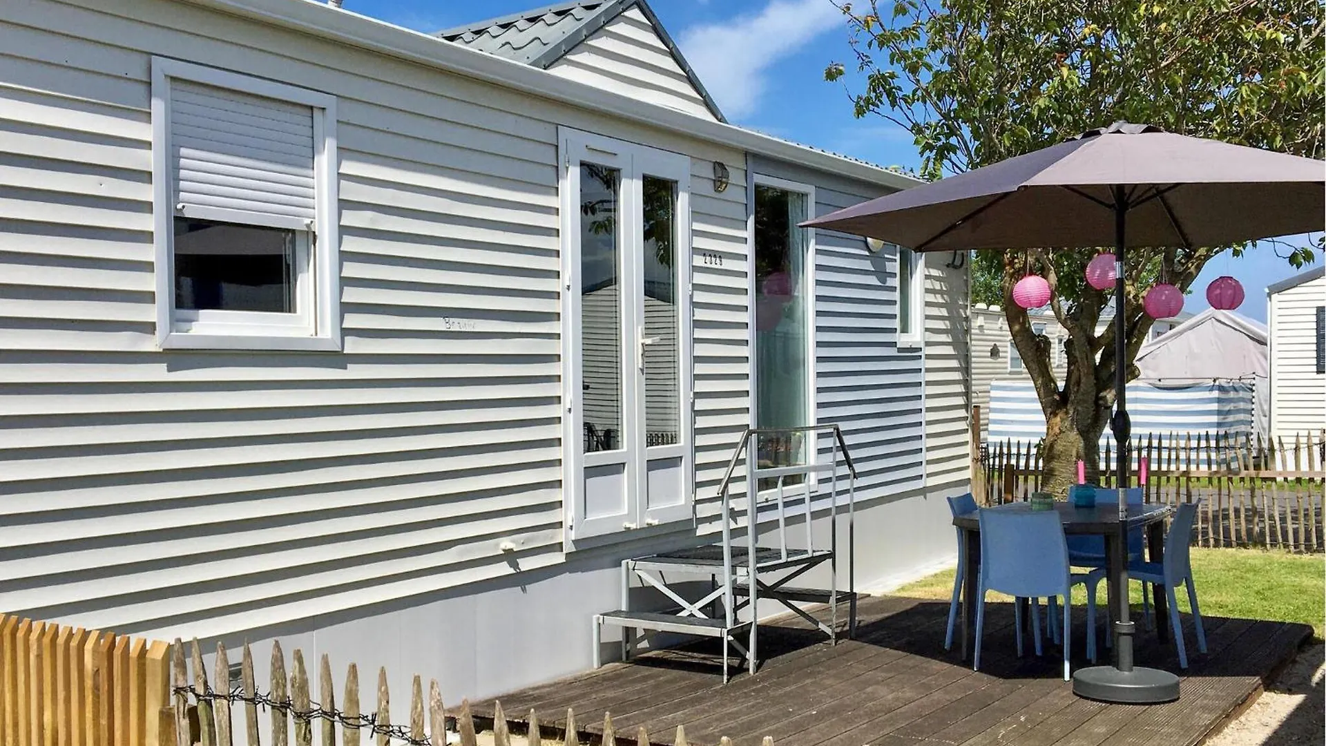 Holiday home Awesome Home In Bredene With Kitchen