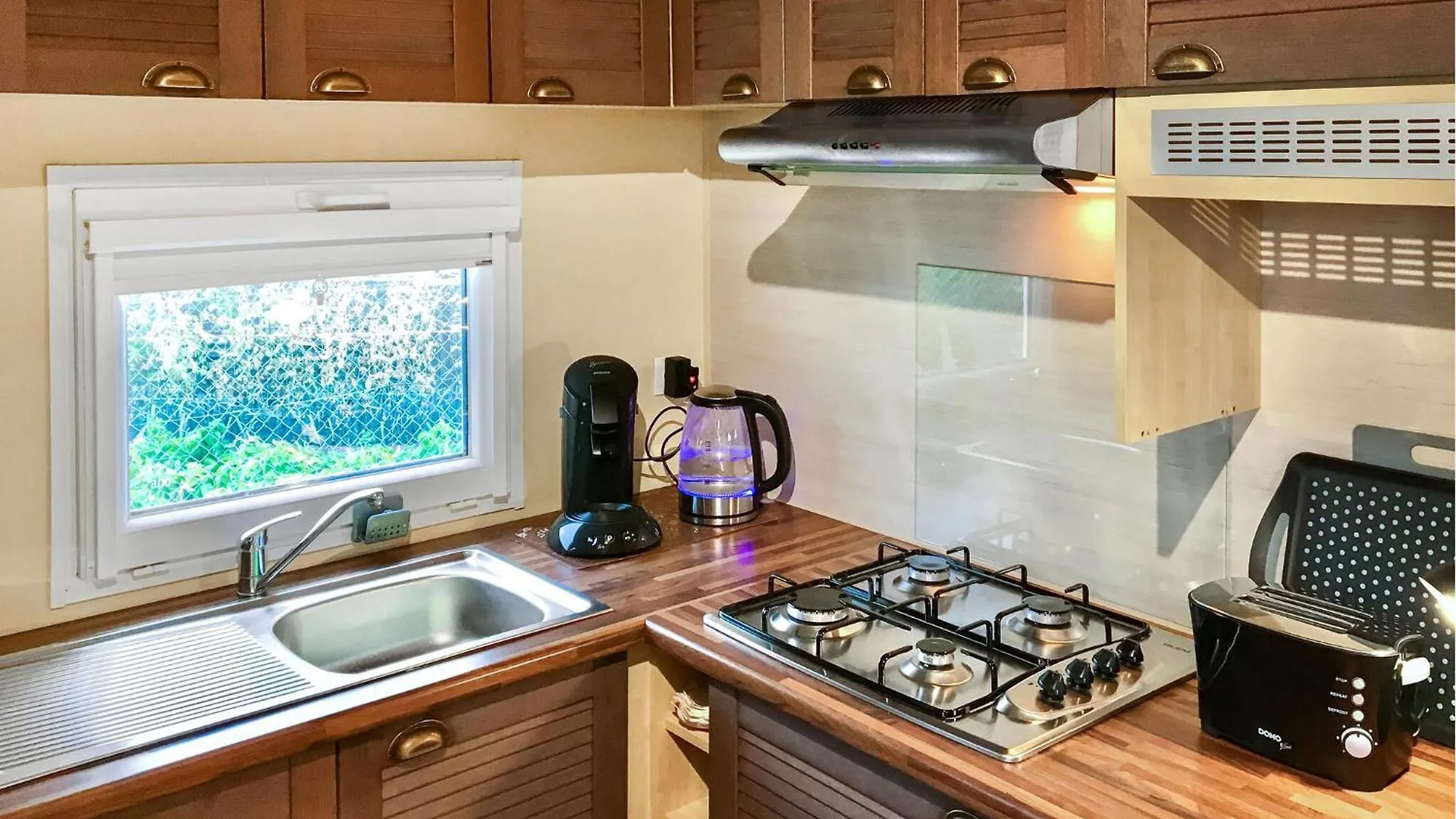 Awesome Home In Bredene With Kitchen 0*,